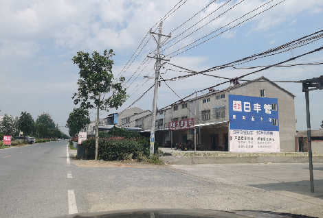 新化如何能保证墙体广告的醒目性？